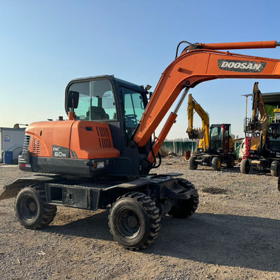 48KW Usado DOOSAN máquina de escavadeira Doosan DX60W Hydraulic Crawler Excavator 5550 kg
