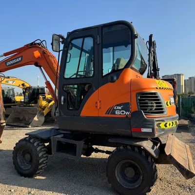 48KW Usado DOOSAN máquina de escavadeira Doosan DX60W Hydraulic Crawler Excavator 5550 kg
