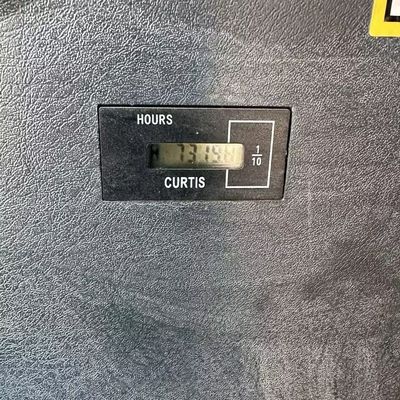 Amarela Hyundai 305 Excavatora Usada Excavadora 198kw 1900rpm Máquina de Construção de Segunda Mão