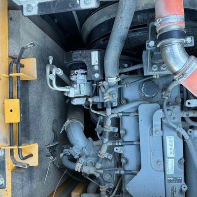 Excavadora hidráulica usada SANY135C Equipamento de construção usado