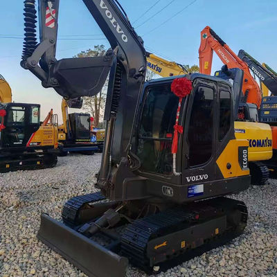 5790kg Excavadora Volvo usada VOLVO EC60 Máquina de movimentação de terra 0.3 metros cúbicos Balde